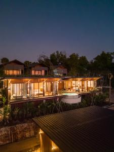 Suite Có Giường Cỡ Queen Nhìn Ra Biển (Queen Suite with Sea View)