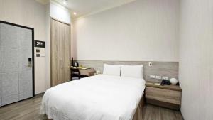 Phòng Tiêu Chuẩn Giường Đôi – Không Có Cửa Sổ, Tầng 1 (Standard Double Room - No Window, 1st Floor)