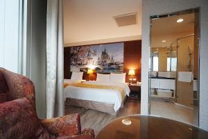 Phòng Comfort 3 Người Có Vòi Sen (Comfort Triple Room with Shower)
