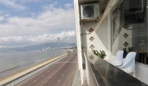 Phòng Giường Đôi có Ban công và Nhìn ra Biển (Double Room with Balcony and Sea View)