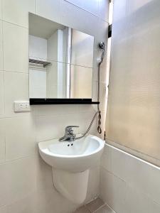 Phòng Đôi Phổ Thông (Economy Double Room)