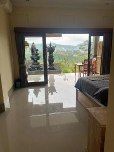 Phòng Giường Đôi Nhìn Ra Núi (Double Room with Mountain View)