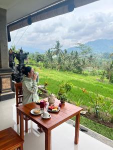 Phòng Giường Đôi Nhìn Ra Núi (Double Room with Mountain View)