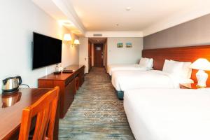 TRIPLE ROOM-135 KITCHEN&BAR Unlimited Wine Dinner Buffet for 2pax