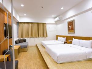 Phòng Có 2 Giường Cỡ Queen (Queen Room with Two Queen Beds)