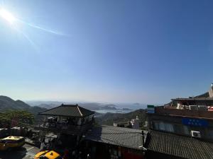 Giường Trong Phòng Nghỉ Tập Thể 8 Giường Cho Cả Nam Và Nữ (Bed in 8-Bed Mixed Dormitory Room)