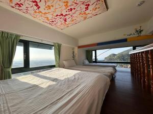 Phòng Duplex 4 Người (Duplex Quadruple Room)
