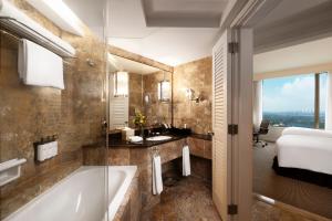 Phòng Loại Sang Giường Lớn (Deluxe King Room)