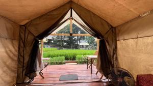 Lều (Tent)