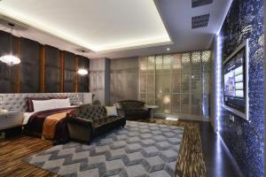 Superior Deluxe Double Room with Karaoke Facilities (Check-in after 18:00)