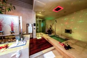 Superior Deluxe Double Room with Karaoke Facilities (Check-in after 18:00)