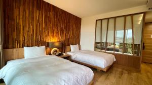 Phòng 2 Giường Đơn Nhìn Ra Núi (Twin Room with Mountain View)