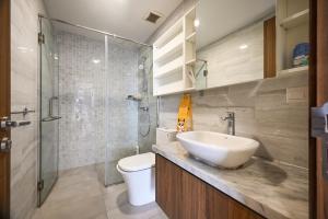 Căn Hộ 2 Phòng Ngủ Có Ban Công (Two-Bedroom Apartment with Balcony)