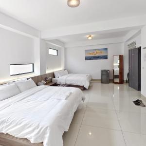 Phòng 4 Người Có Bồn Tắm (Quadruple Room with Bath)