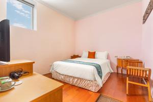 Double Room with Bath (No Window)
