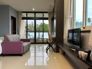 Phòng 4 Người Có Ban Công (Quadruple Room with Balcony)