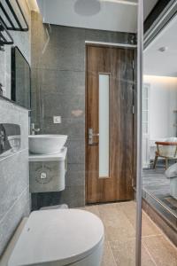 Căn hộ Studio có Ban công (Studio Apartment with Balcony)