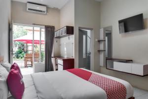 Phòng Tiêu Chuẩn Giường Đôi (Standard Double Room)