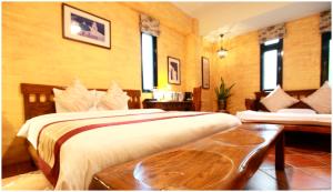 Deluxe Queen Room with Shower