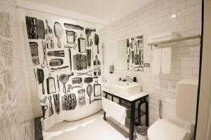 Bruce Lee Double Room