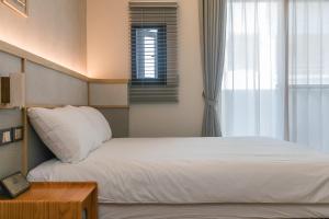 Phòng Tiêu Chuẩn Giường Đôi (Standard Double Room)