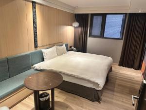 Phòng Standard giường đôi (Standard Double Room)