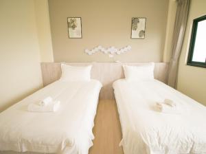 Phòng đoi nhỏ hoặc phòng 2 giường đơn (Small Double or Twin Room)