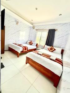Phòng 4 Người (Quadruple Room)