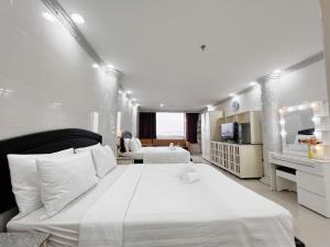 Phòng 3 Người Nhìn Ra Vườn (Triple Room with Garden View)