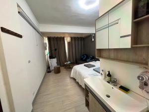Phòng Giường Đôi Có Phòng Tắm Riêng (Double Room with Private Bathroom)