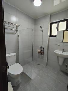 Phòng Giường Đôi có Ban công và Nhìn ra Biển (Double Room with Balcony and Sea View)