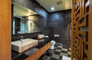 Phòng Deluxe 4 người (Deluxe Quadruple Room)