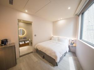 Phòng Giường Đôi Nhỏ (Small Double Room)