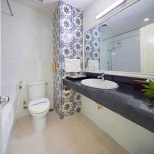 Phòng Superior hướng biển giường đôi (Superior Sea View Double Room)