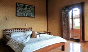 Phòng Giường Đôi Hạng Bình Dân (Budget Double Room)