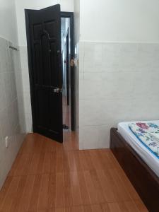 Phòng Deluxe Giường Đôi Có Ban Công (Deluxe Double Room with Balcony)