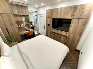 Phòng Loại Sang có Giường Lớn - Cấm Hút Thuốc (Deluxe Room with King Bed - Non-Smoking)