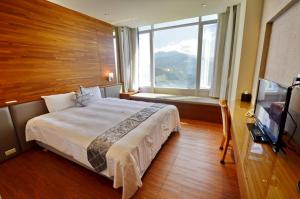 Phòng Deluxe Giường đôi Nhìn ra Núi (Deluxe Double Mountain View )