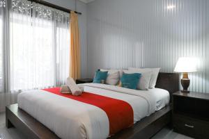 Phòng Đôi Loại Sang (Deluxe Double Room)