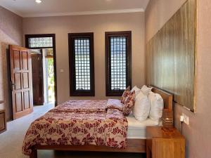 Phòng 2 Giường Đơn Có Phòng Tắm (Twin Room with Bathroom)