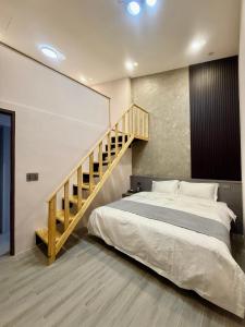 Phòng Duplex 4 Người (Duplex Quadruple Room)