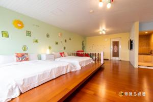 Phòng Luxury 4 Người (Luxury Quadruple Room)