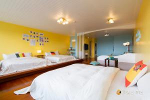 Phòng Gia Đình Có Bồn Tắm (Family Room with Bath)