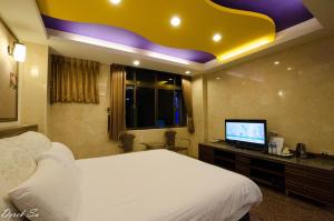 Phòng Deluxe Giường Đôi Có Vòi Sen (Deluxe Double Room with Shower)