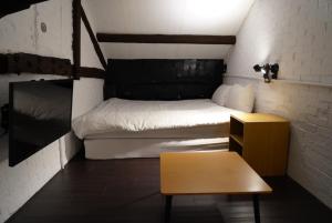 Phòng Tiêu Chuẩn Giường Đôi (Standard Double Room)