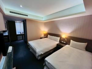 Tiêu Chuẩn 3 Người - 1 Giường Đôi Và 1 Giường Đơn, Cấm Hút Thuốc (Standard Triple - 1 Double Bed and 1 Single Bed, Non-Smoking)