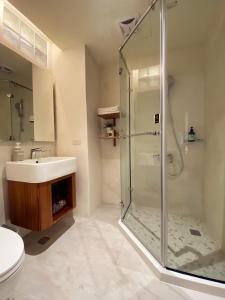 Phòng 2 giường đơn có ban công (Twin Room with Balcony)