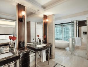 Phòng Grand Deluxe có Giường cỡ King (Grand Deluxe King)