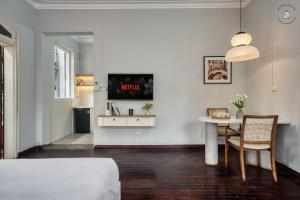 Studio Có Ban Công (Studio with Balcony)