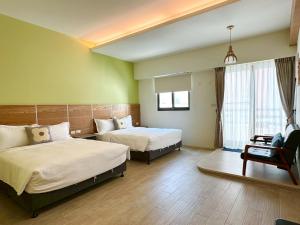 Phòng Deluxe 4 Người (Deluxe Quadruple Room with Bathtub)
